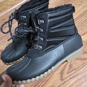 Black Baretrap Winter Duck Boots with Fur Lining Flynn Sz 7